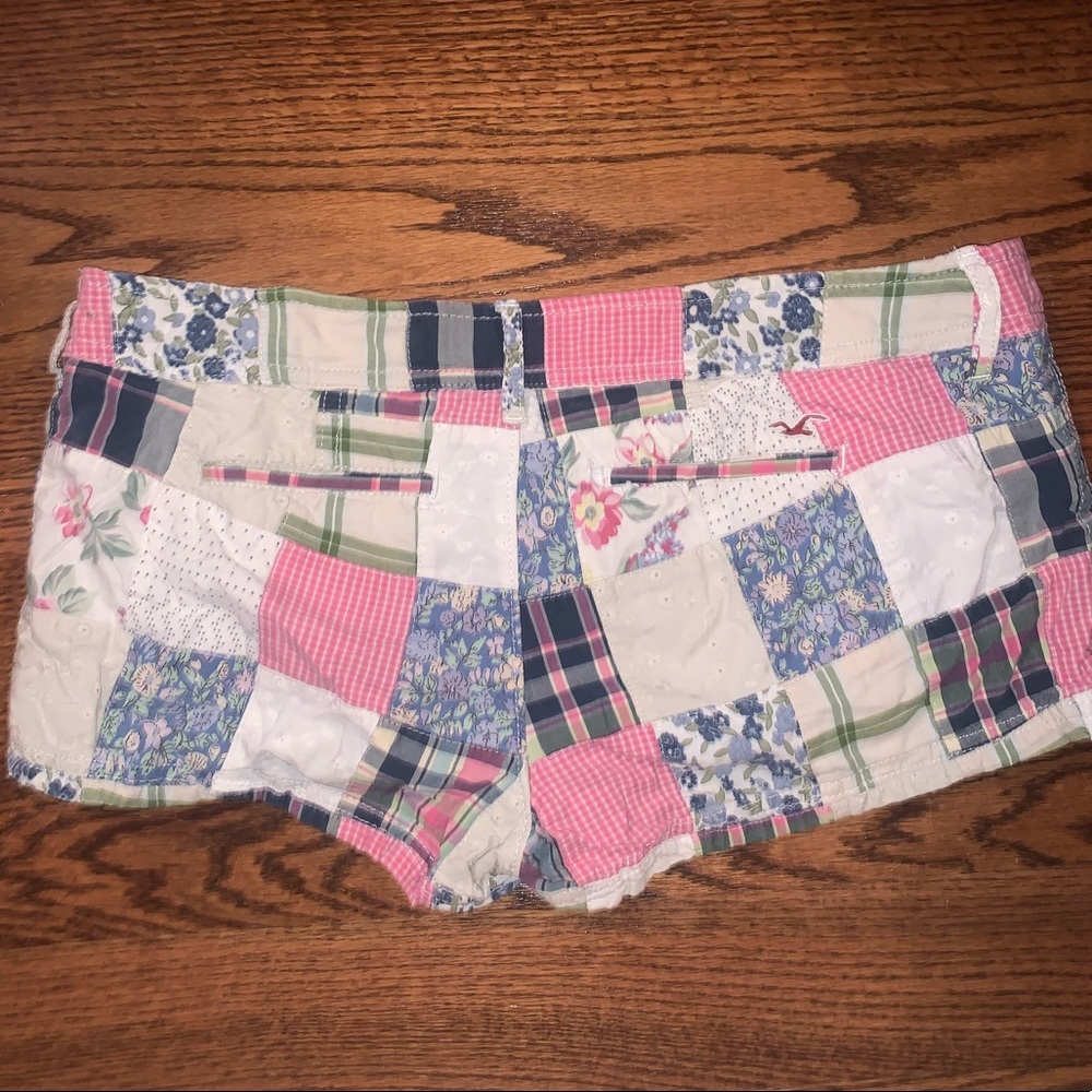 Shorts - Picture 3 of 3